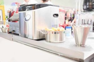 Portable ice Maker