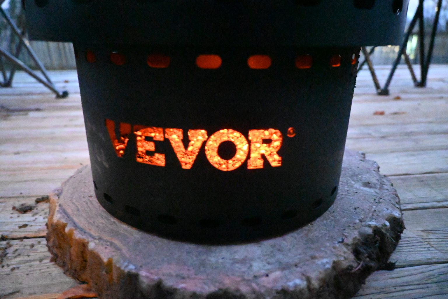 VEVOR Smokeless Fire Pit Review: A Cheaper Alternative to the Solo Stove?